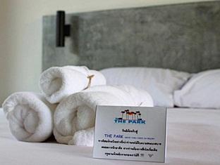 The Park Drive-Thru Check-In Resort Bangkok Exteriör bild